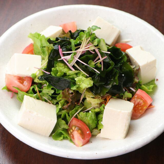 豆腐とわかめの和風サラダ