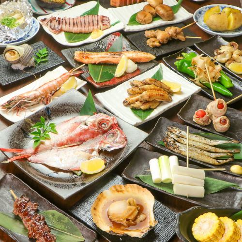 【尽享各式各样的炉端烧】您可以尽情享用弁庆引以为傲的各式各样的炉端烧。