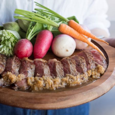 特選牛 サーロインステーキと季節野菜のソテー(ジャポネソースと岩塩で) 100g