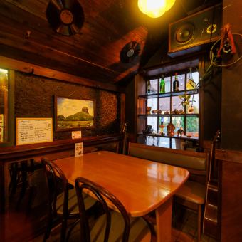 落ち着いた雰囲気の中で、ご家族での思い出話などに花を咲かすこと間違いなし！