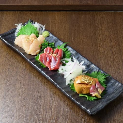 鶏刺し盛合わせ※