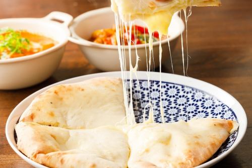 こだわりのカレーとナンは一度食べていただきたいお料理