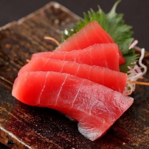 Raw tuna sashimi
