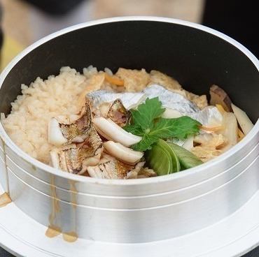 Pot rice with mushrooms