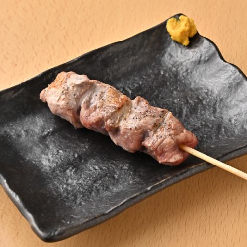 1 skewer of grilled venison