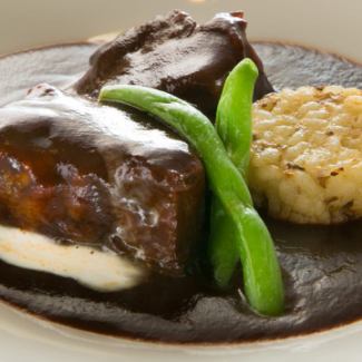 Braised Beef Cheek with Demiglace Sauce