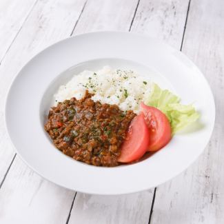 Keema curry bowl with seasonal vegetables