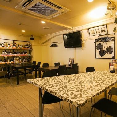 Private parties are welcome ♪ 40 people! Microphone and large TV monitor are available! If you have any questions or concerns, please feel free to contact us ☆