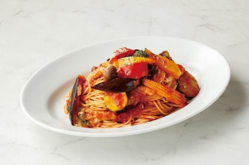 vegetable tomato sauce pasta