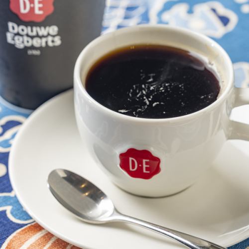 DOUWE EGBERTS 다우에그바트란?