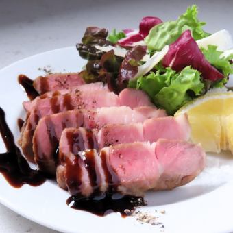 熊本火の本豚肩ロースのタリアータ　バルサミコのソース