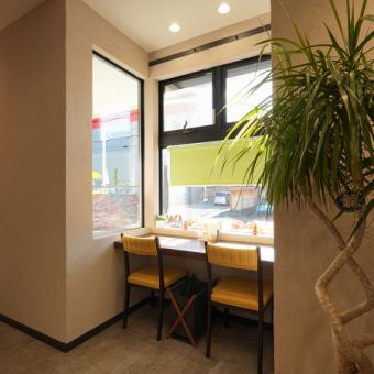 ２名様用テーブル席です。