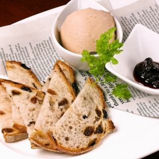 Foie gras and white liver putty