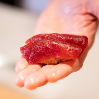 【千頭極品套餐】千頭握壽司10個、開胃菜3種、生魚片3種、雞蛋蒸、紅味噌湯、甜點