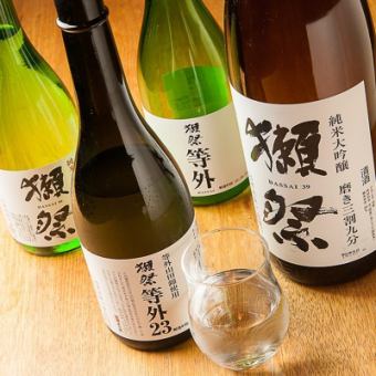 地酒付き飲み放題120分2000円(税込み)