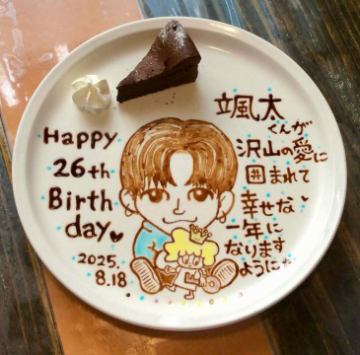 🎂🤍𝐇𝐀𝐏𝐏𝐘𝐁𝐈𝐑