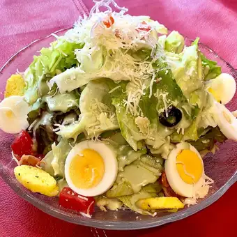 ジェノバ風シーザーサラダ