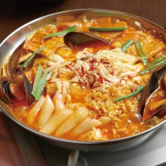 [For various banquets♪] Cheese tteokbokki hotpot course 8 dishes