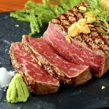 Grilled Wagyu beef sashimi