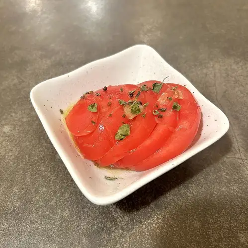 トマトとカルダモンのマリネ