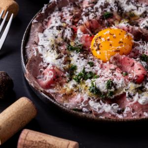 Wagyu beef carpaccio with truffle sauce