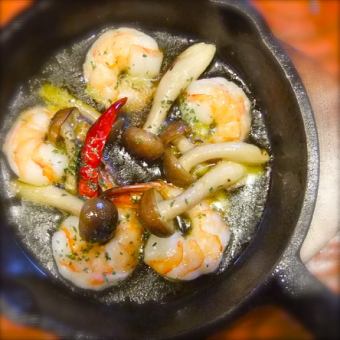 海老ときのこのアヒージョ