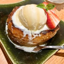 とろふわフレンチトーストバニラ添え