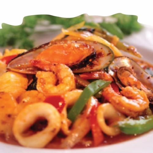 Stir-fried Spicy Seafood
