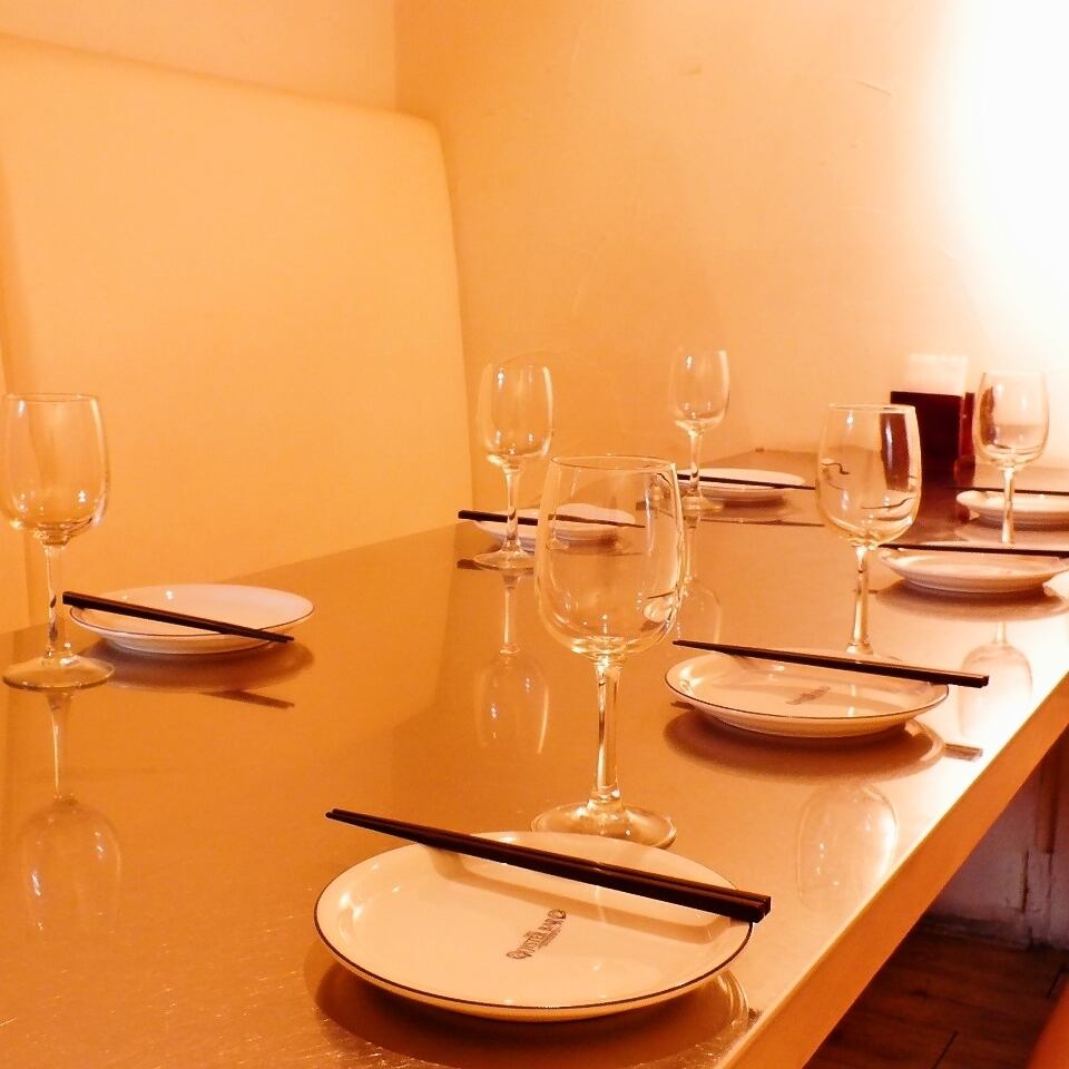 The private room in the back is a private and stylish space♪ Great for parties!