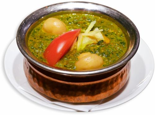 Mushroom Palak / Diwani Handi Curry