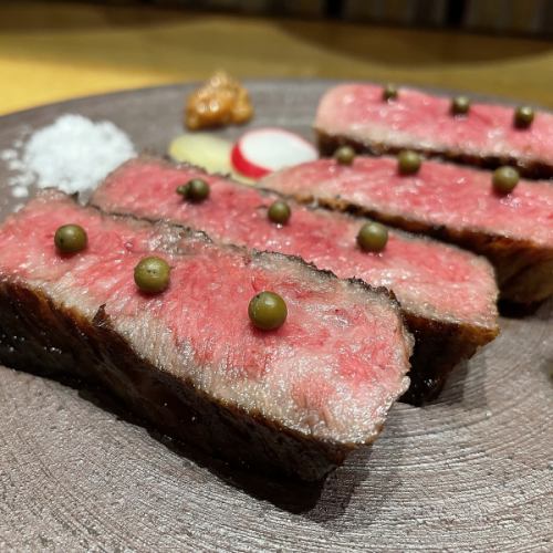We are particular about "meat" such as Japanese black beef