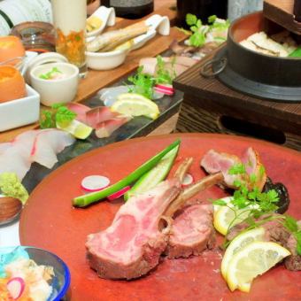 【享受季節】包括生魚片和當日熟肉在內的“季節套餐”，9,000日元，包括120分鐘無限暢飲