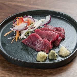 アカミ馬刺し