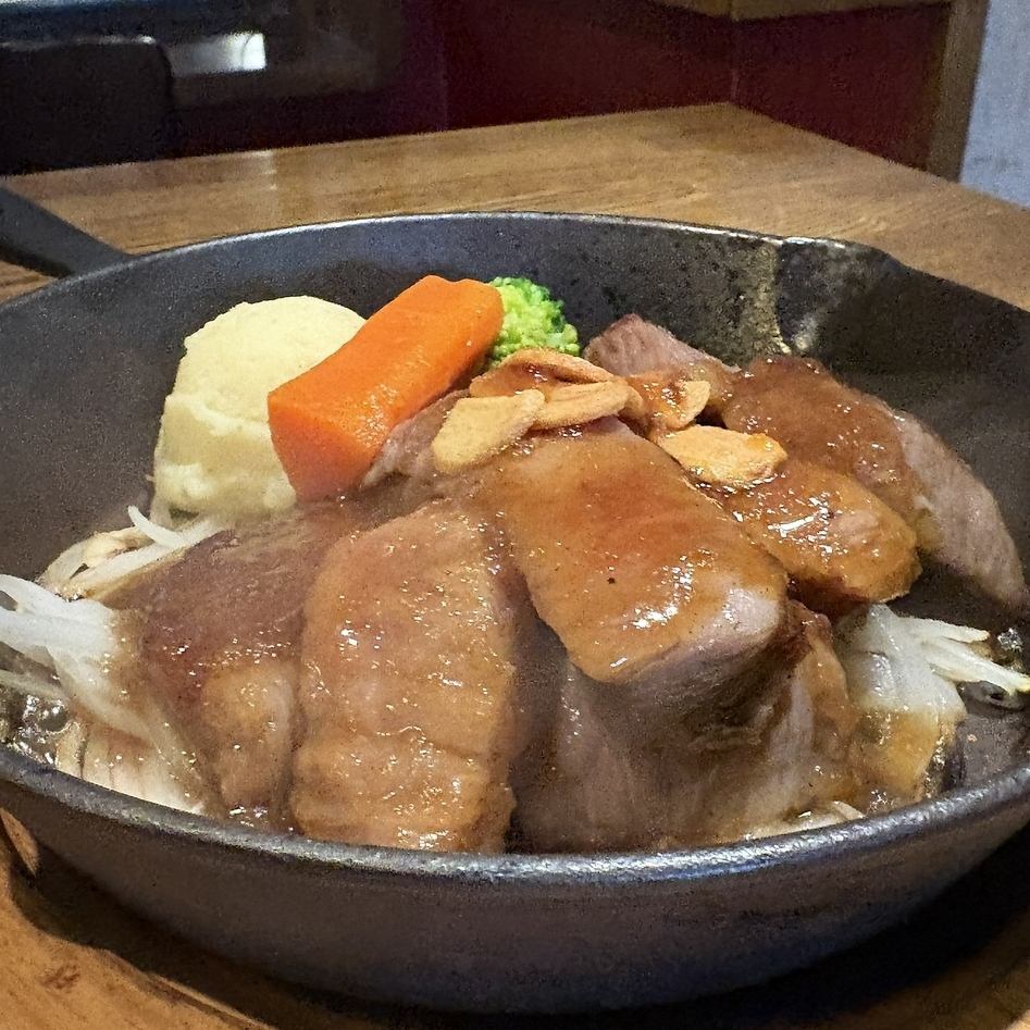 多彩なコースもご用意！伊良湖黒牛のレアステーキが味わえる