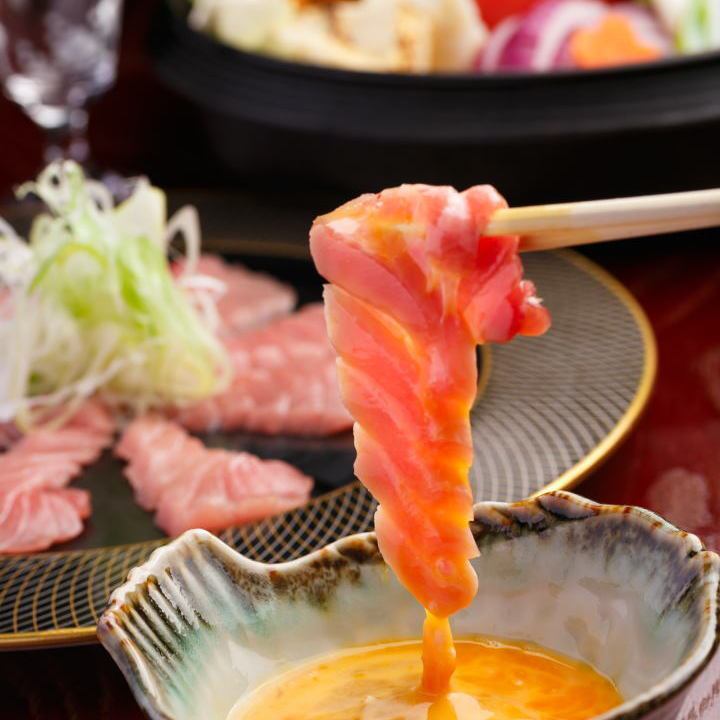 完全包房◎招牌菜！推荐人气金枪鱼寿喜锅。