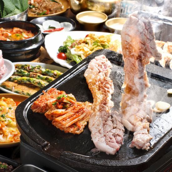 大人気♪ランチ食べ放題サムギョプサルコースもございます★