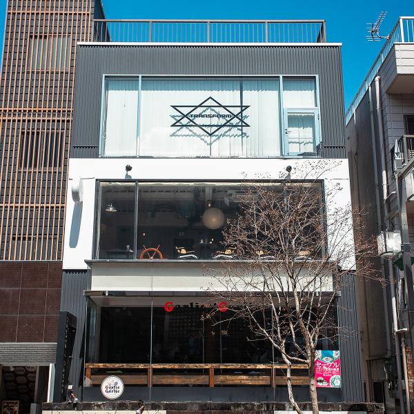 【アクセスGOOD】京王井の頭線神泉駅北口より徒歩約4分、ＪＲ渋谷駅ハチ公口より徒歩約13分の好立地♪こちらの外観を目印にお気をつけてお越しください！