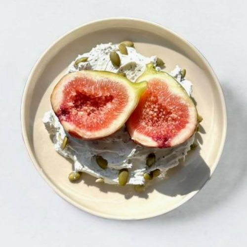 丸ごといちじくと華やぐヨーグルト