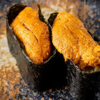 Sea urchin gunkan sushi [2 pieces]