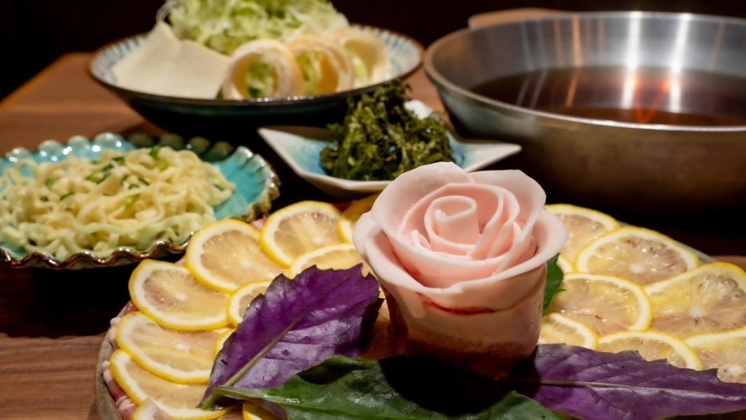 Taste Okinawa's specialty "Agu pork" [Shabu-shabu course]