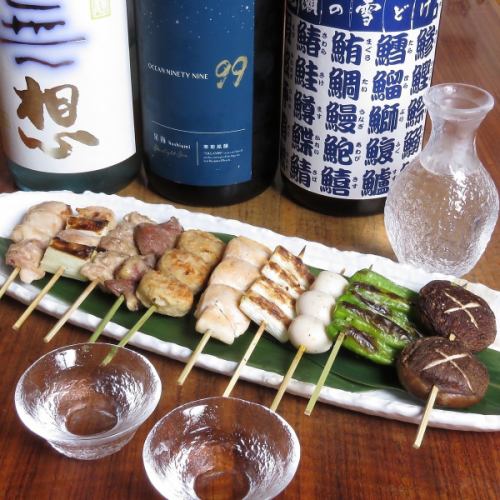 【大人気メニュー】備長炭にてじっくりと焼いた焼き鳥　沖縄の深海天然塩との相性抜群です！