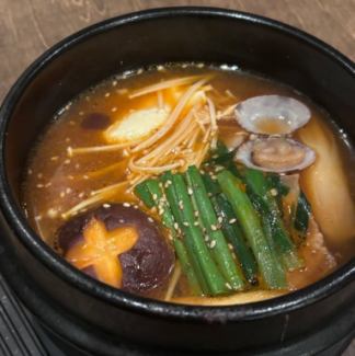 スンドゥブチゲ