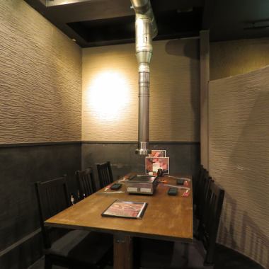 ■ Relax at the table! Recommended for girls-only gatherings for like-minded friends ♪ ■ Recommended for girls-only gatherings for like-minded friends and private banquets at a table for 6 people in a semi-private room! Enjoy your drink!