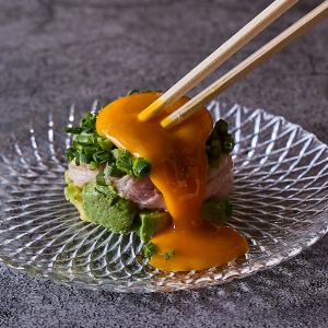 アボカドねぎとろユッケ