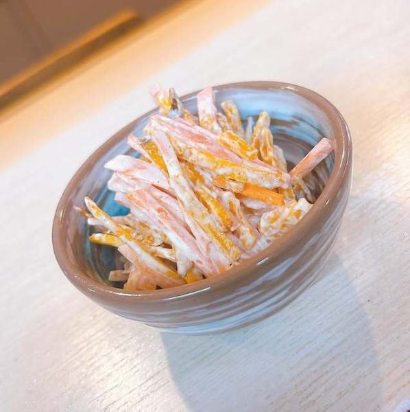 ピリ辛でお酒すすめ『にんじんムーチョ』