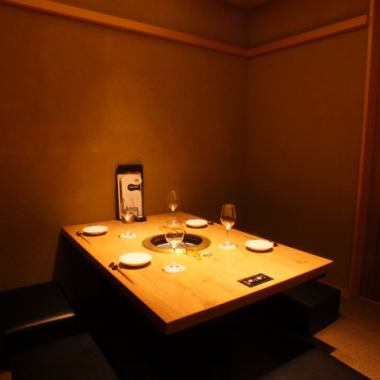 We also offer private room seats for small groups! We can use it in various scenes such as important anniversary, entertainment, casual dining with date and friends! Please do not hesitate to use ★ 【Hamamatsucho / Daimon / Yakiniku / Banquet / Private Room / Digging Tattoo / Aged Meat / Anniversary / Entertainment / Date]