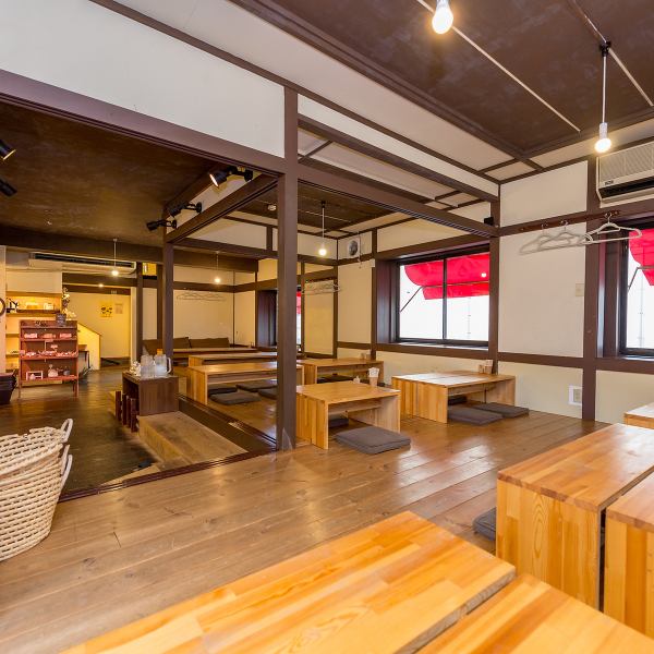 [Available for private use ◎] The restaurant can be reserved for groups of 20 to 48 people. The nostalgic atmosphere of the restaurant is also recommended for parties of all kinds. Please spend a relaxing time here.