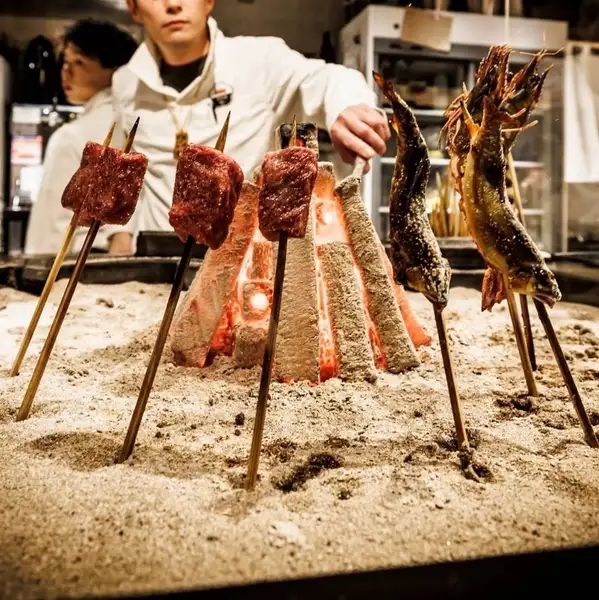 【こだわりの逸品】原始焼きは香ばしさ弾ける至福のひと皿！