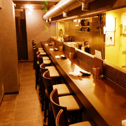An izakaya in Umeda where you can spend time talking at the counter♪