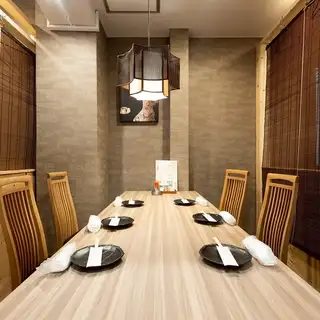 Table seating on the 3rd floor♪ The stylish atmosphere makes it perfect for dates or group gatherings♪ Early reservations are recommended!